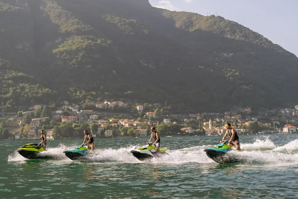 jetski_2.webp